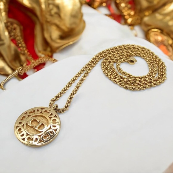 DIOR Signature CD Logo Necklace- Germany 😍🔥